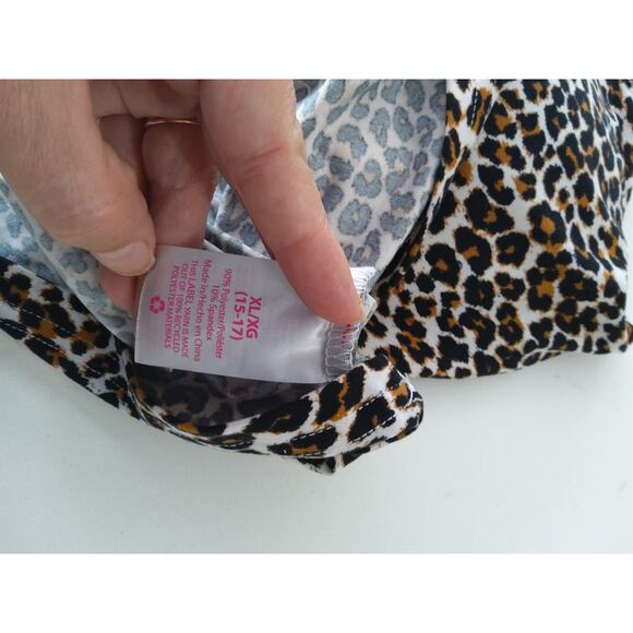 ⏳No Boundaries cheetah print Criss-Cross Cami tank padded chest Mobwife Wom XL - Picture 8 of 8